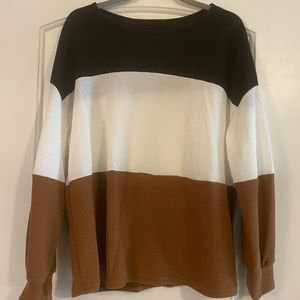 Block print henley never worn